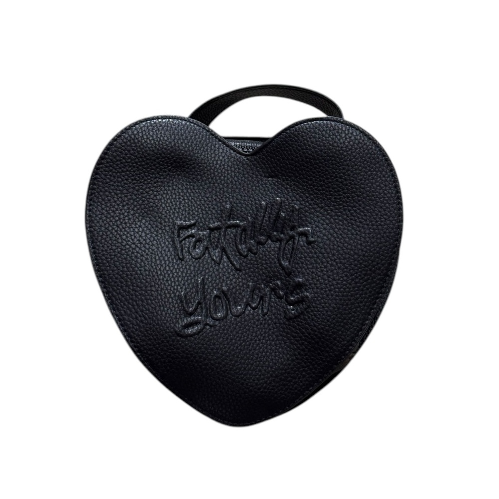 Melt Cosmetics Bailey Sarian Fatally Yours Collection Heart Shaped Crossbody Bag